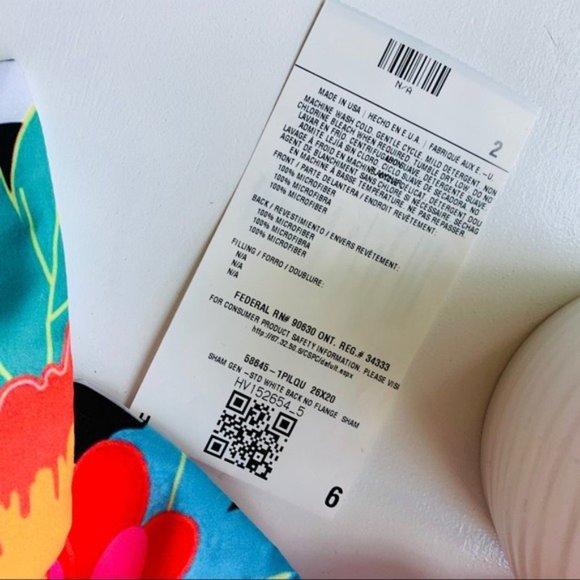 SET of 2 East Urban Home Bright Print Floral Pillowcases EUNH5116 NEW NWT - Picture 3 of 4